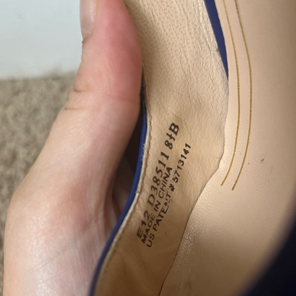 👠 Cole Haan - Vintage Cobalt Blue Patent Leather Pumps - Picture 5 of 7